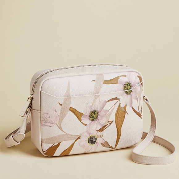 Ted Baker Bags Bnwt Ted Baker Verdell Camera Bag Pink Floral New